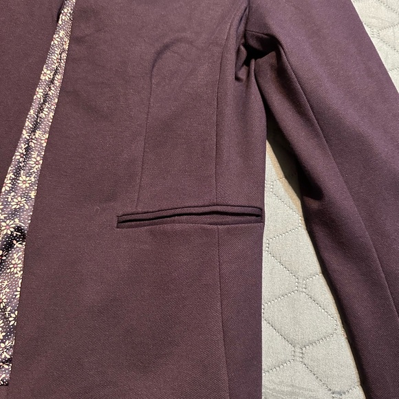 Skies Are Blue Navy Blazer with Floral Lining - Picture 3 of 5